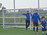 Laatste training S.K.N.W.K. JO10-1 (partijtje tegen de ouders) van woensdag 22 mei 2024 (33/133)